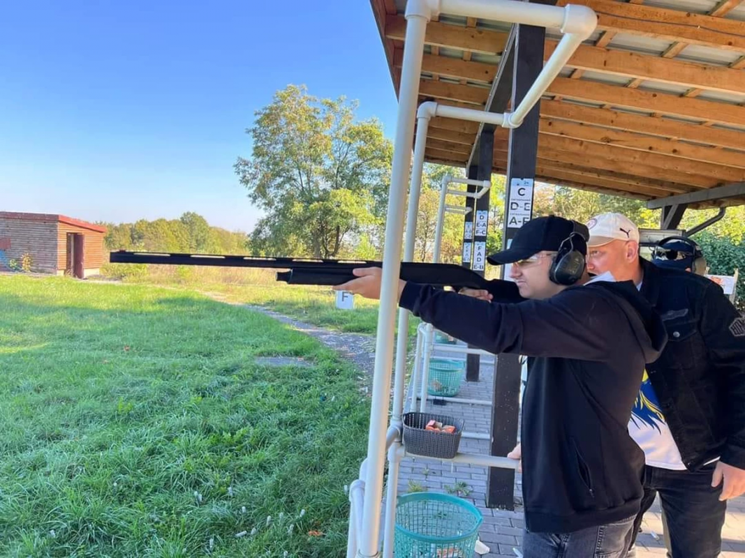 Фото із заходу