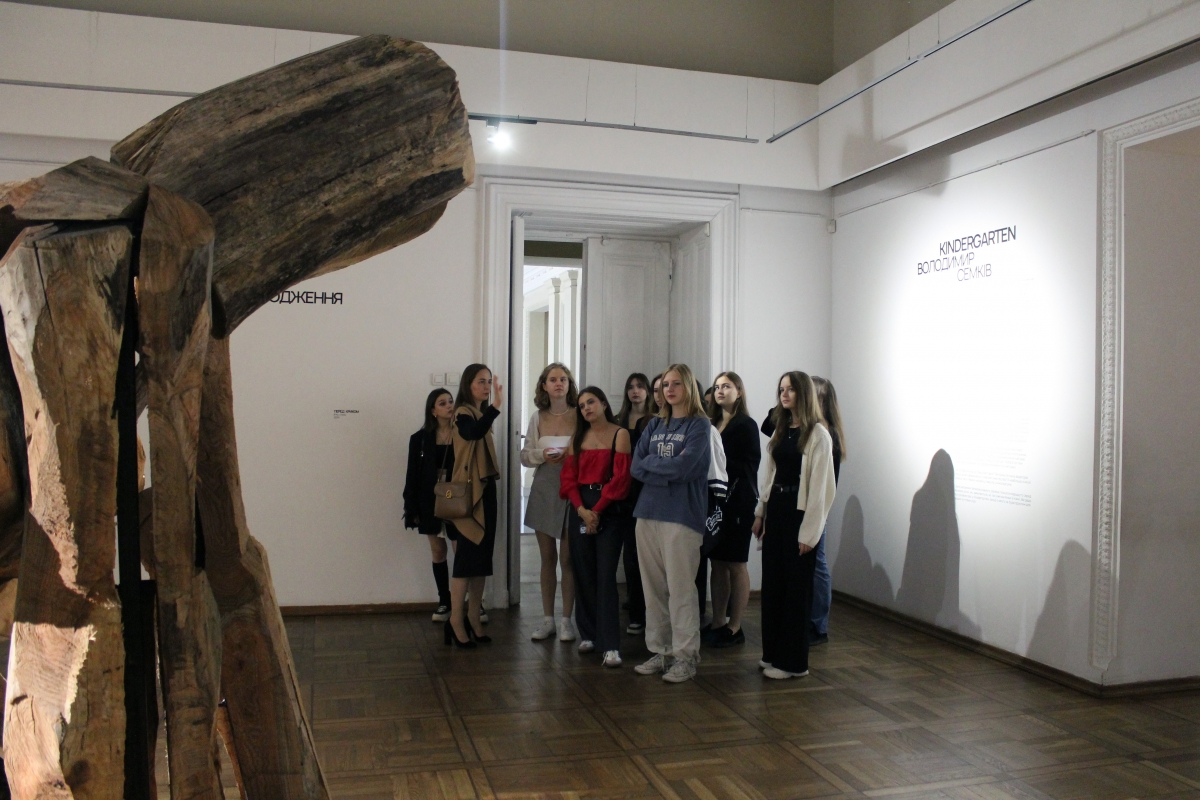 Фото з виставки