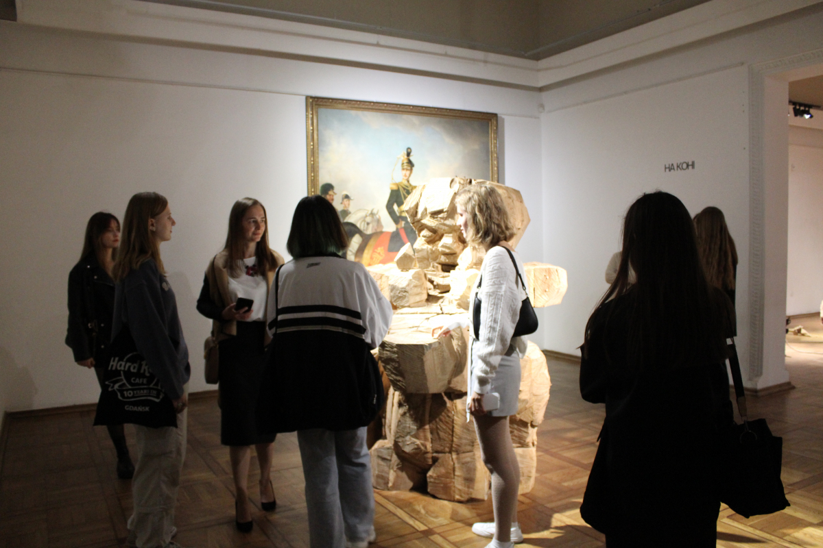 Фото з виставки