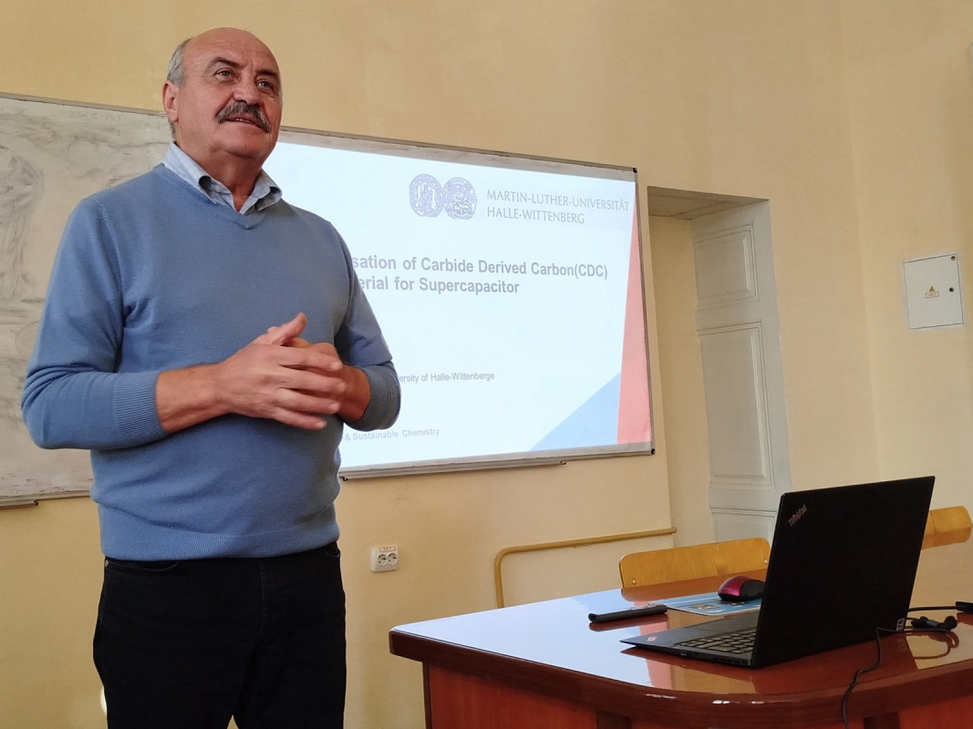 Фото з лекції