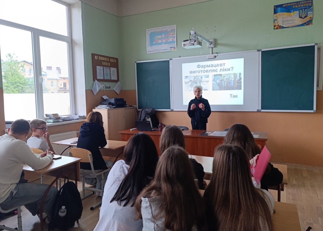 Фото з Днів Політехніки в гімназії