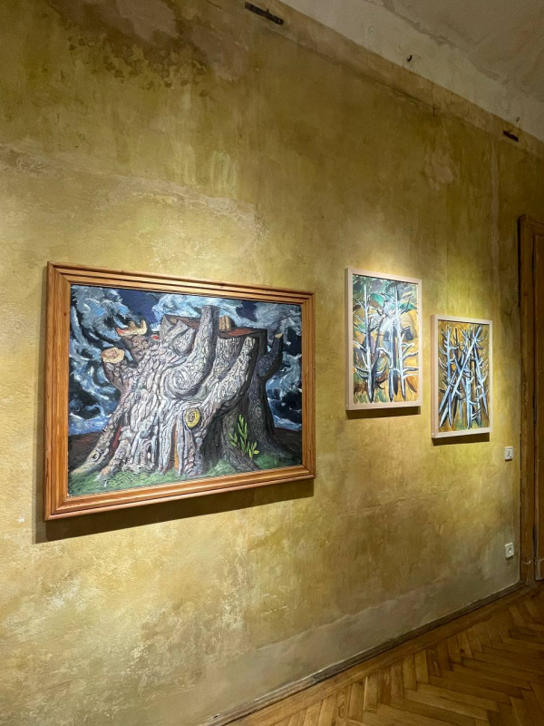 Фото з виставки