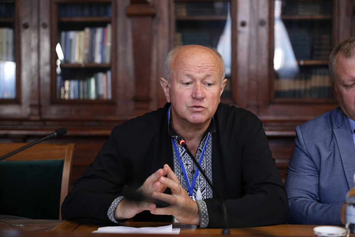 Фото з конференції