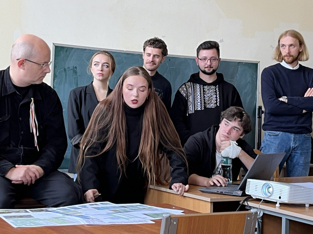 Фото з лекції