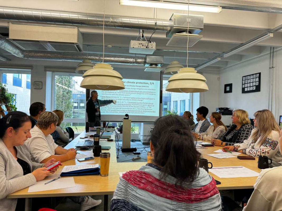 Фото з тренінгу в Естонії