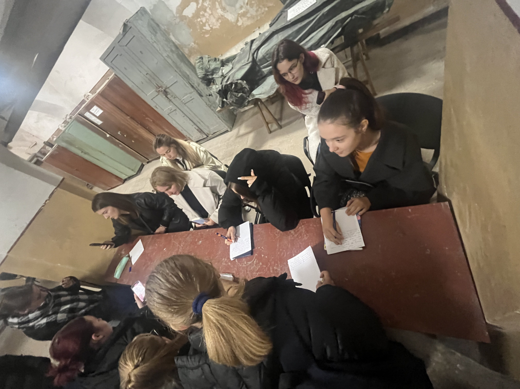 Фото із заходу