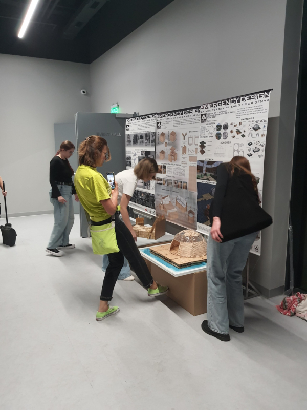 Фото з виставки