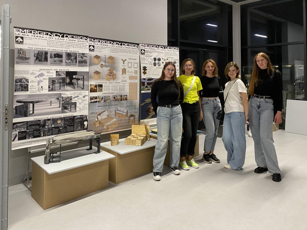 Фото з виставки