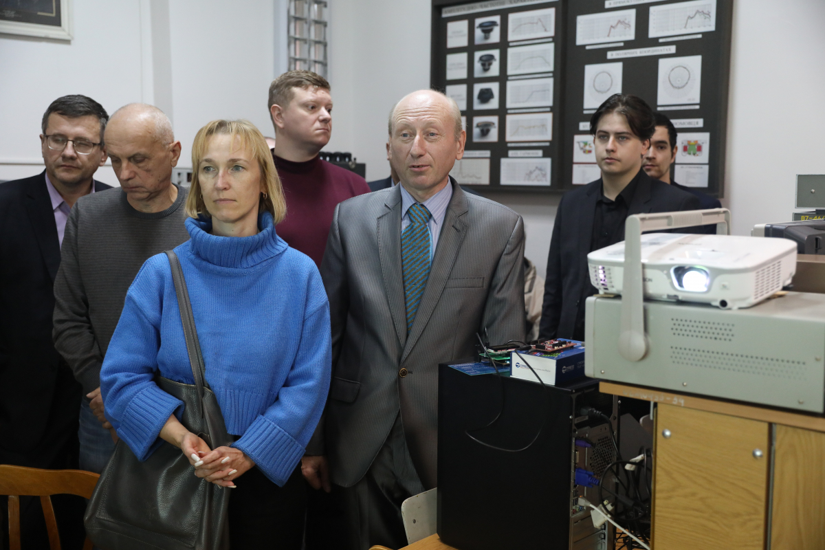 Фото з відкриття лабораторії