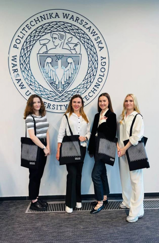 Фото із симпозіуму