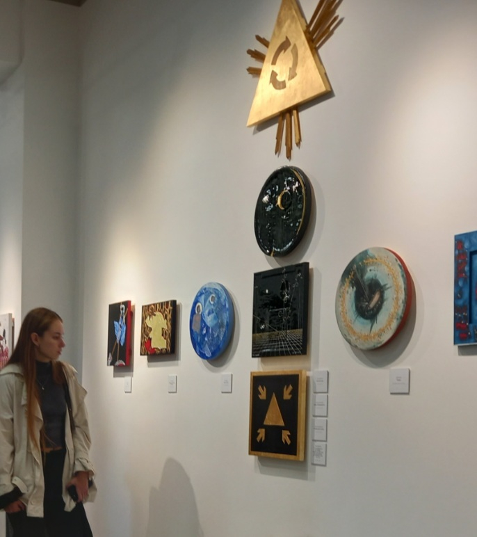 Фото з виставки