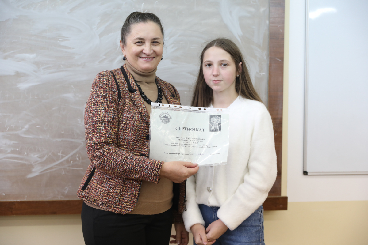 Фото з нагородження переможців конкурсу