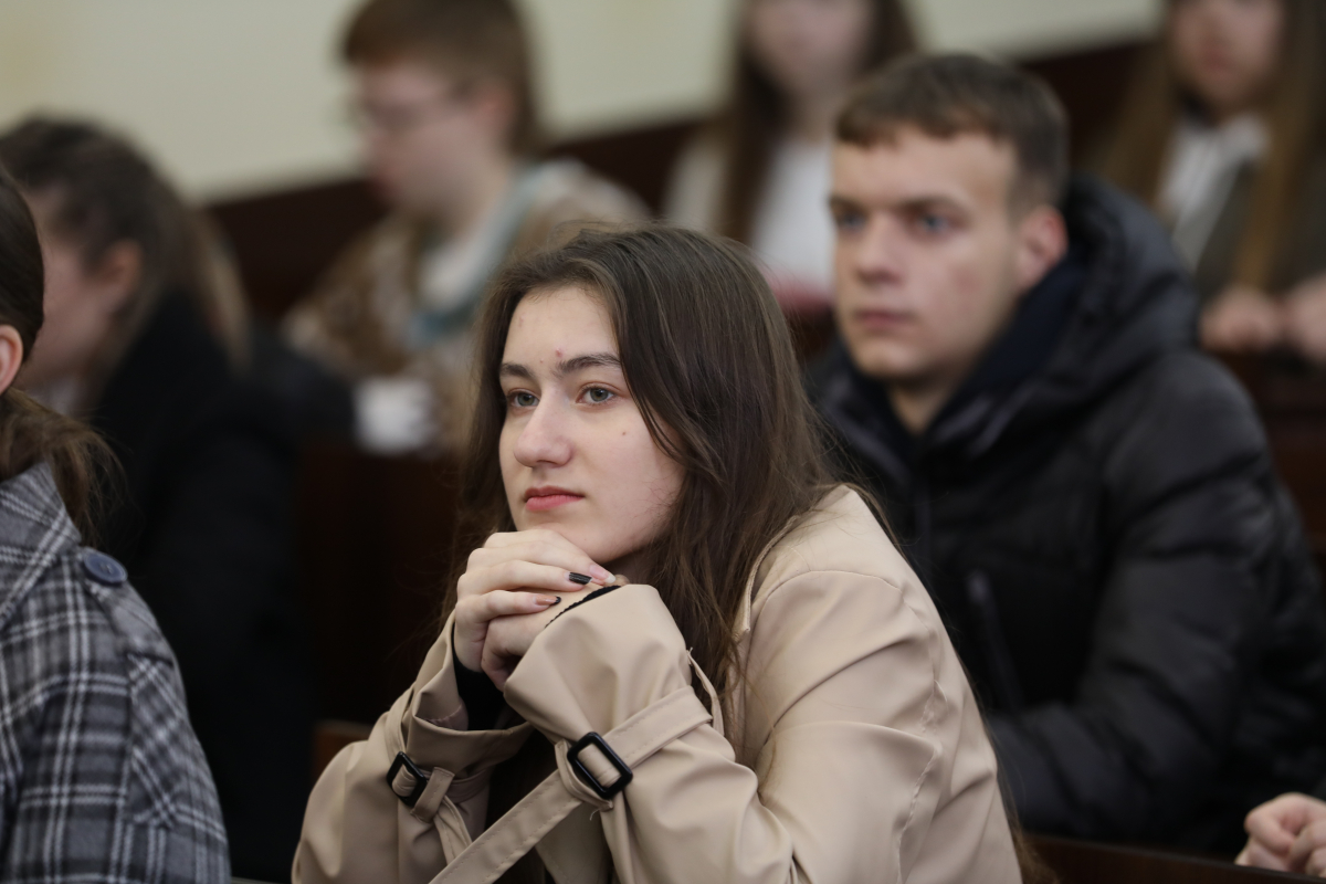 Фото з нагородження переможців конкурсу