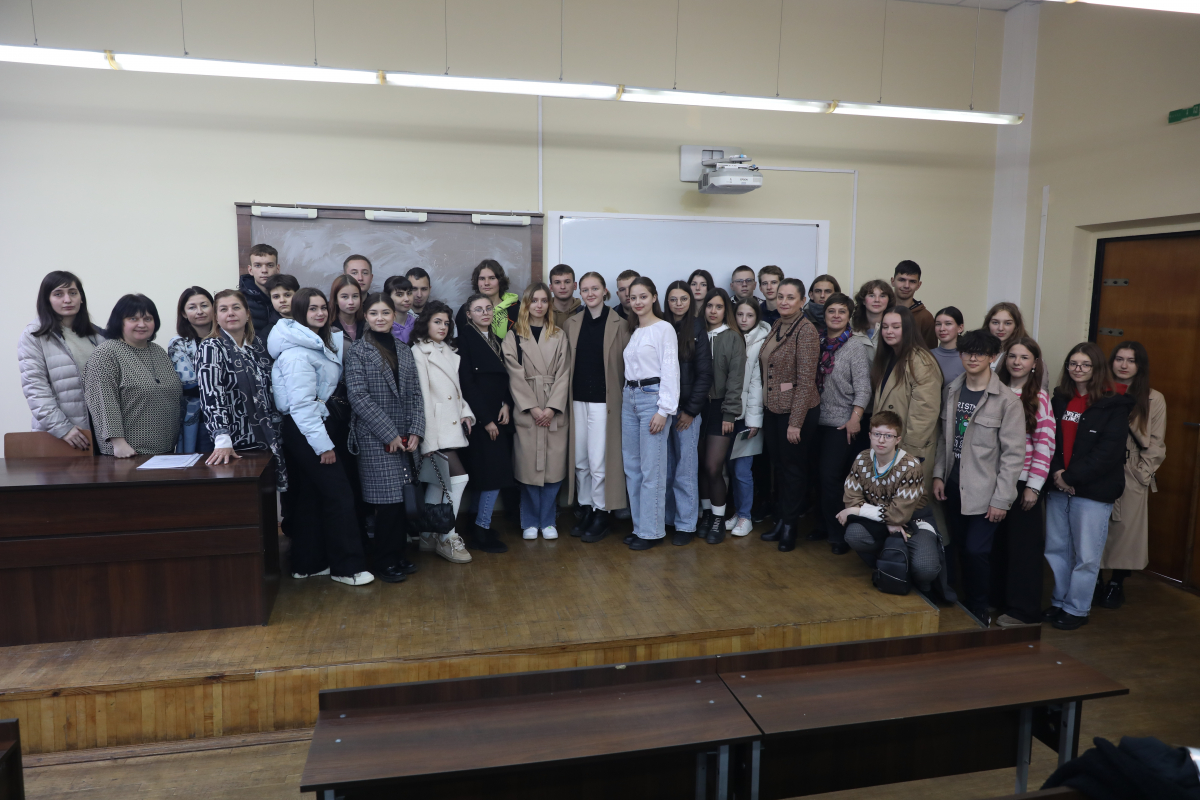 Фото з нагородження переможців конкурсу