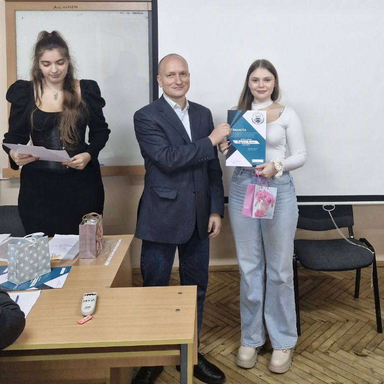 Фото з нагородження переможців