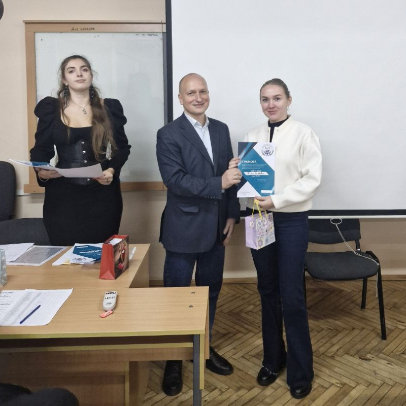 Фото з нагородження переможців