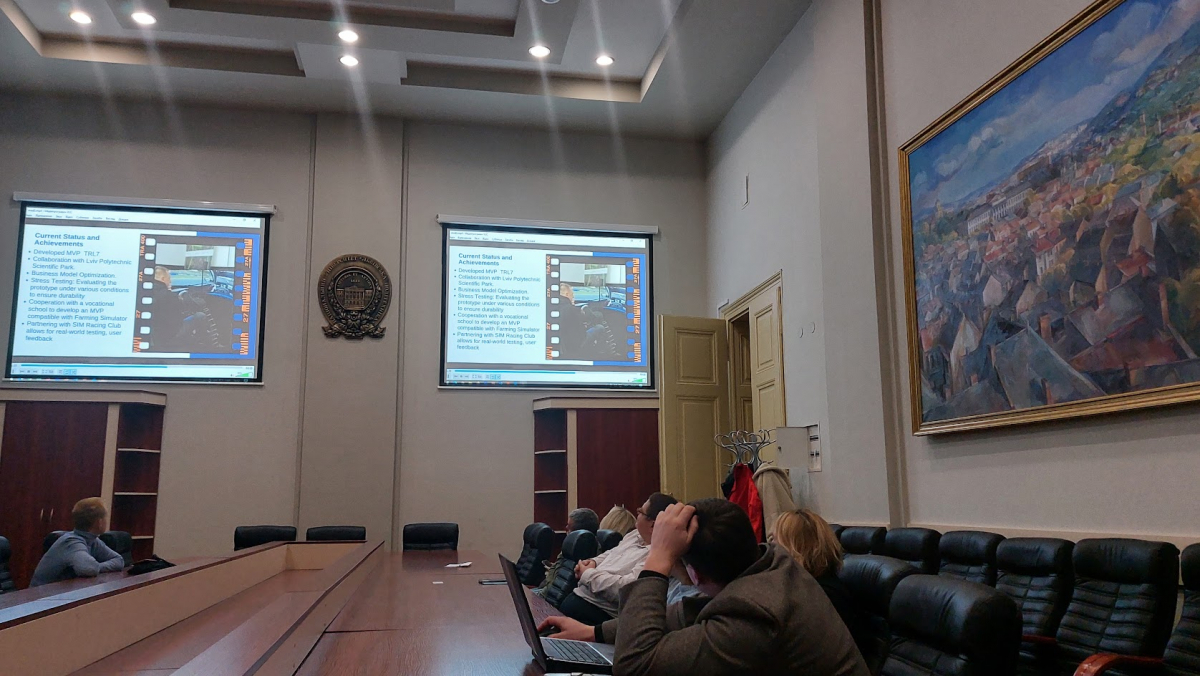 Фото із круглого столу