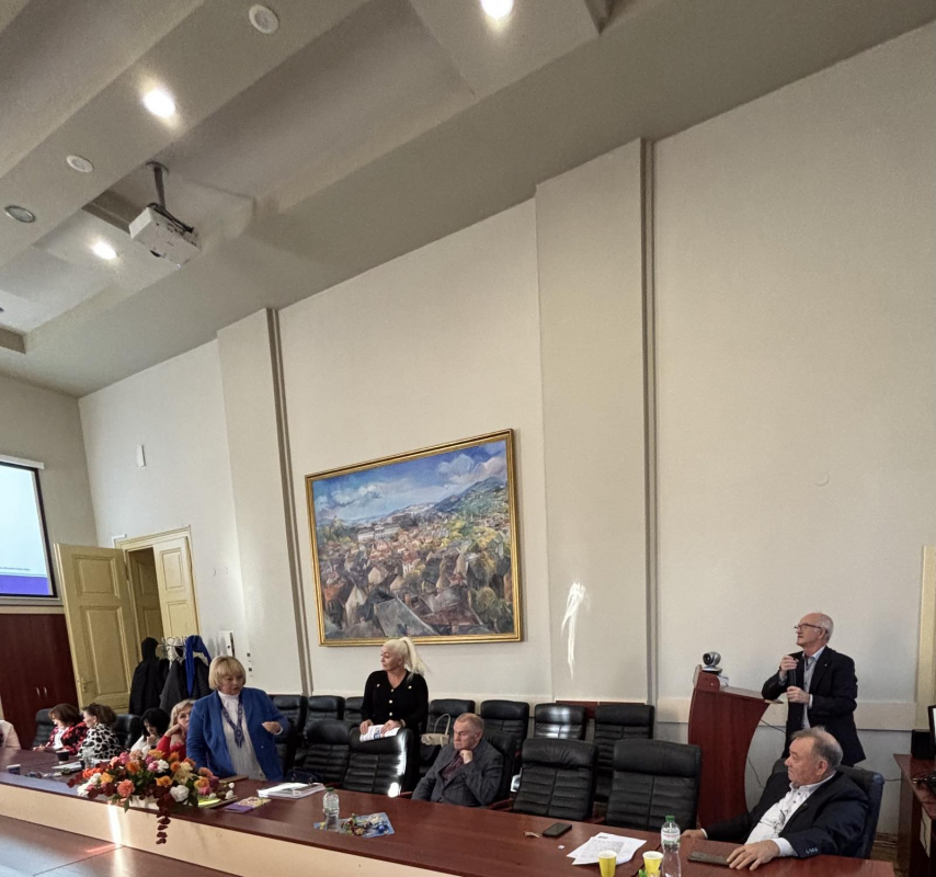 Фото із симпозіуму