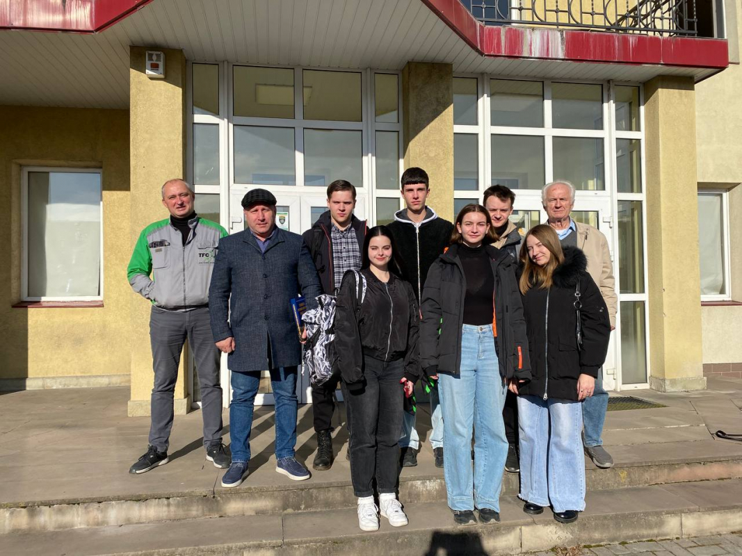 Фото з відвідин підприємства