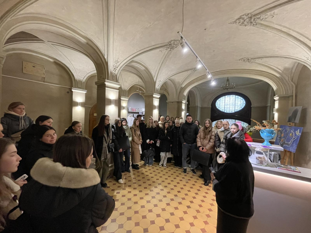 Фото з виставки