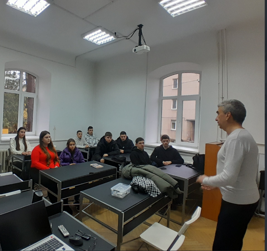 Фото з лекції