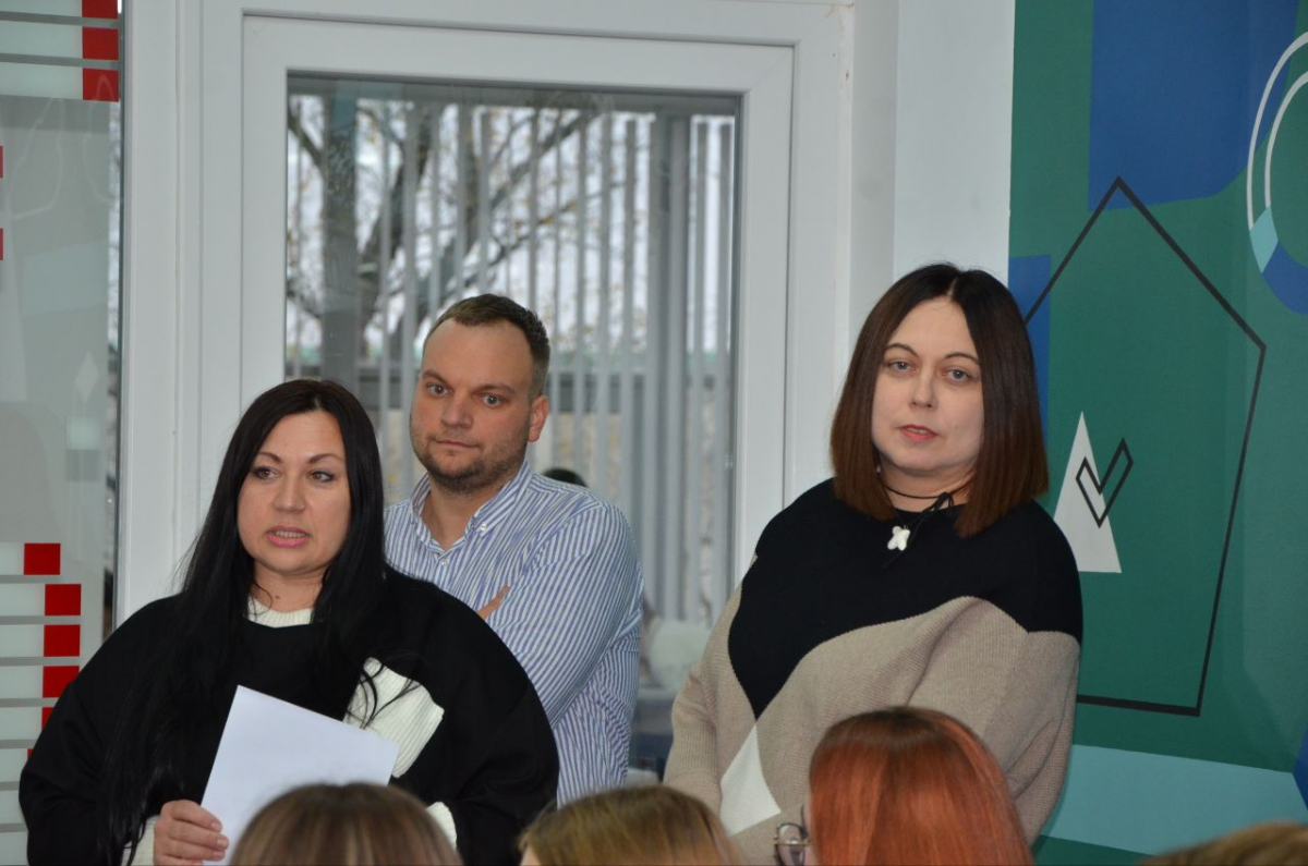 Фото із засідання клубу