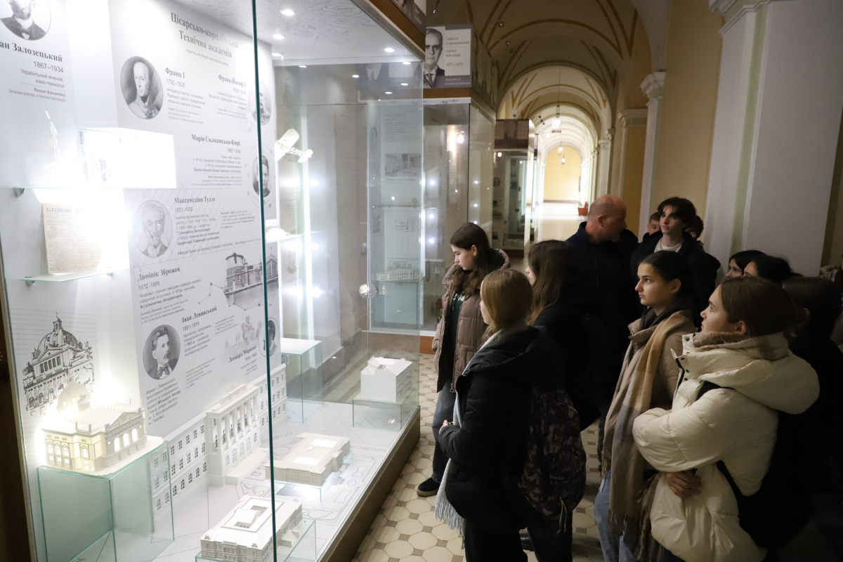 Фото із зустрічі у Львівській політехніці