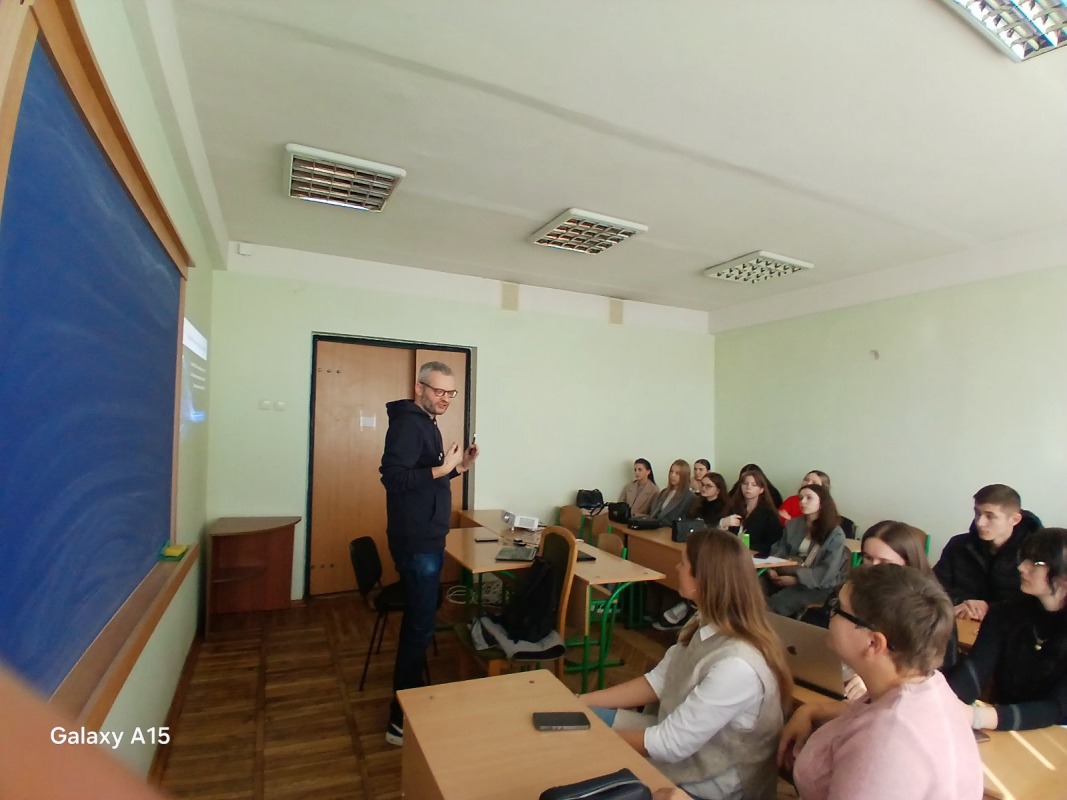 Фото із засідання гуртка