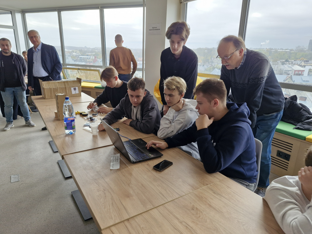 Фото з хакатону