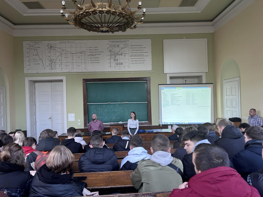 Фото із зустрічі у Львівській політехніці