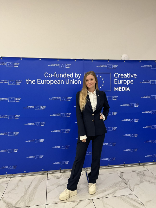 Фото із заходу