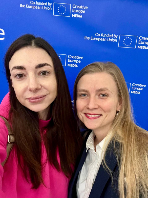 Фото із заходу