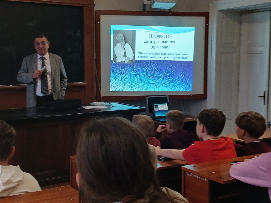 Фото з відвідин кафедри