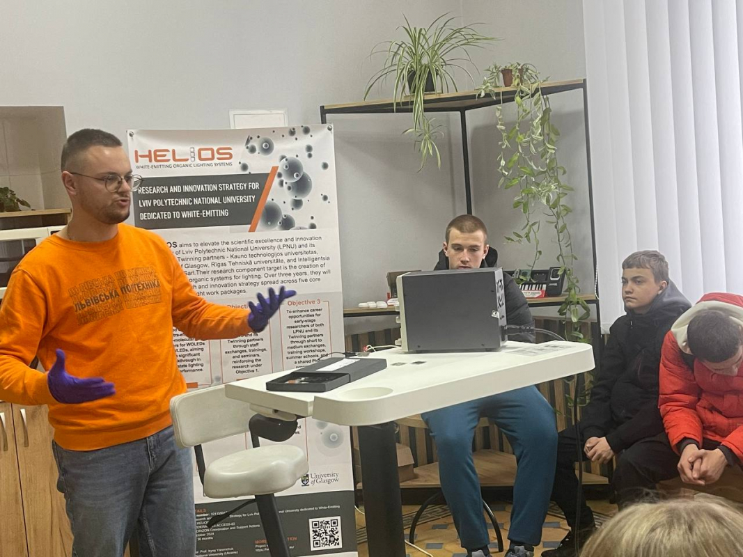 Фото із зустрічі у Львівській політехніці