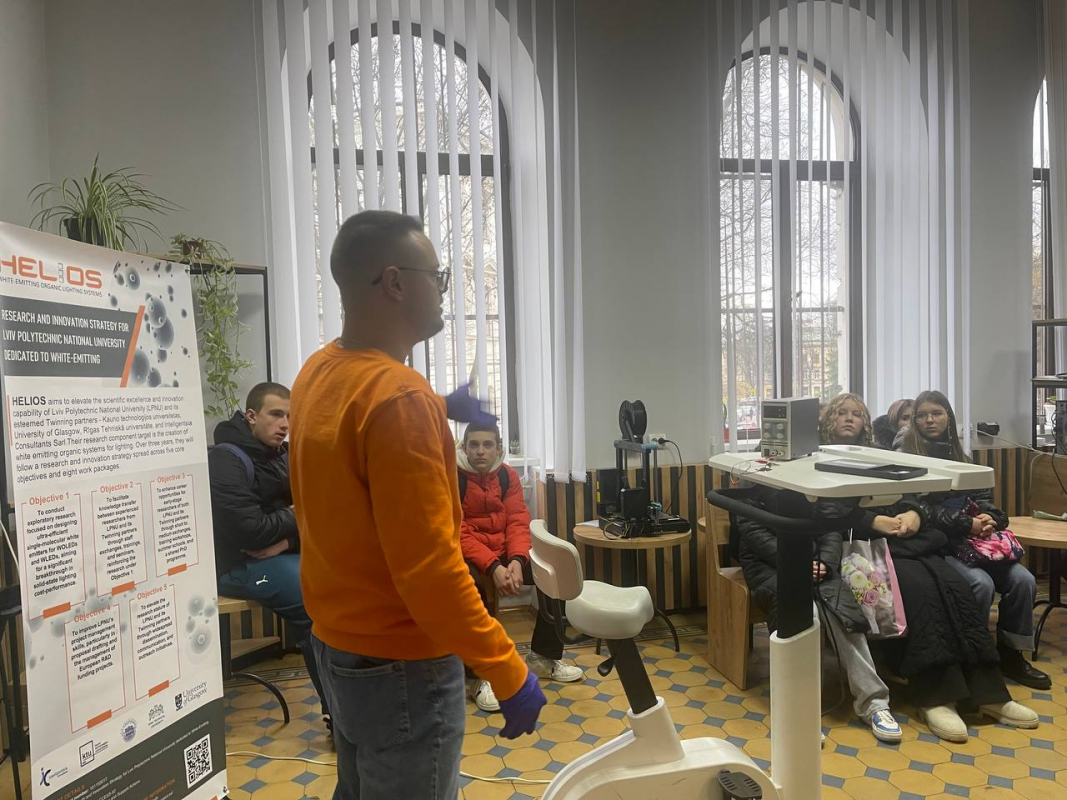 Фото із зустрічі у Львівській політехніці