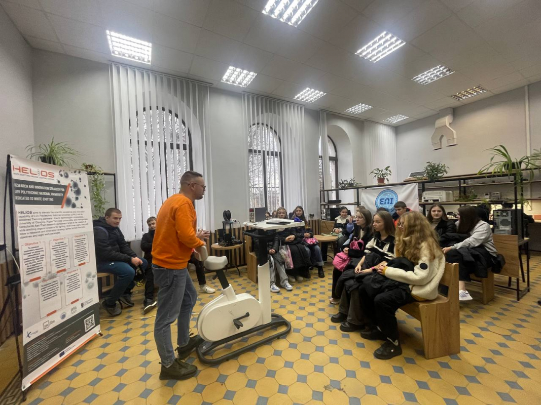 Фото із зустрічі у Львівській політехніці