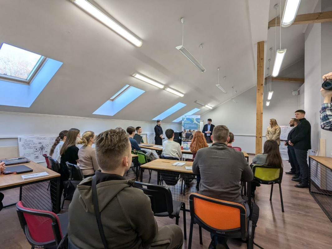 Фото із заходу в Tech StartUp School