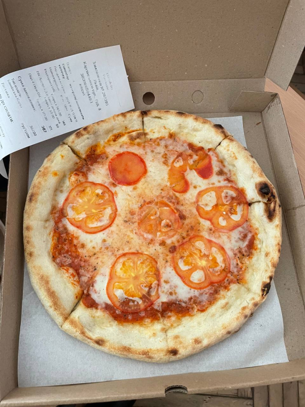 Фото із заходу