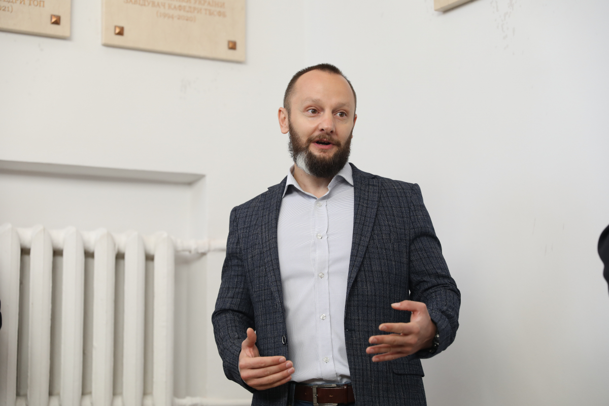 Фото з відкриття меморіальних таблиць