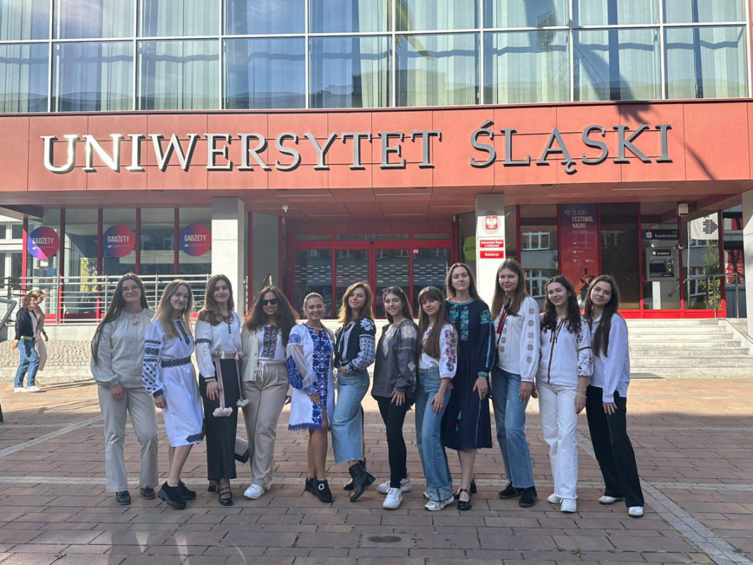 Фото зі Школи