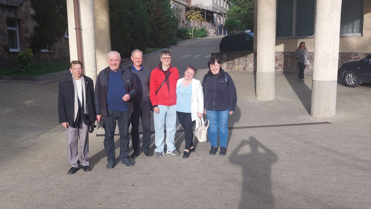 Фото із заходу