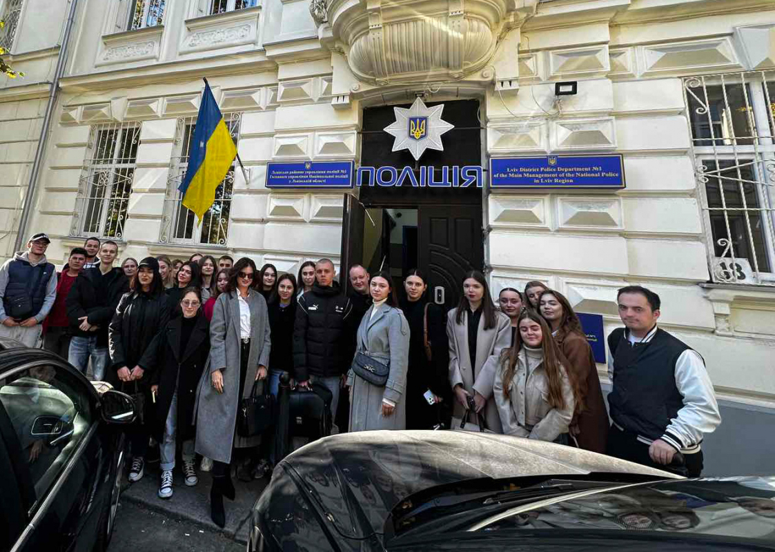 Фото з відвідин установи