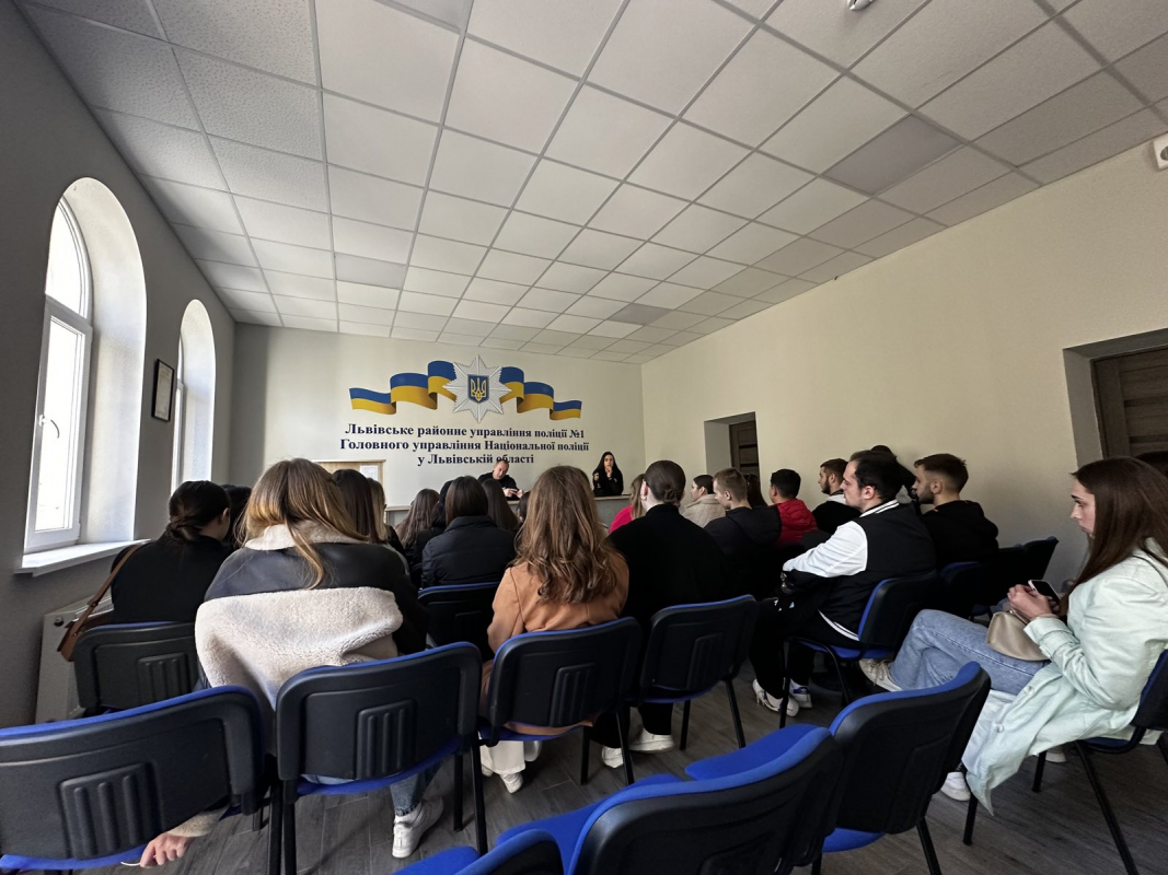 Фото з відвідин установи