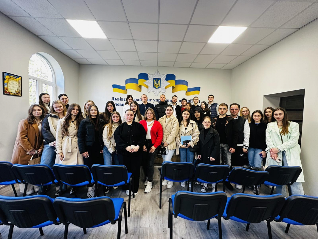 Фото з відвідин установи