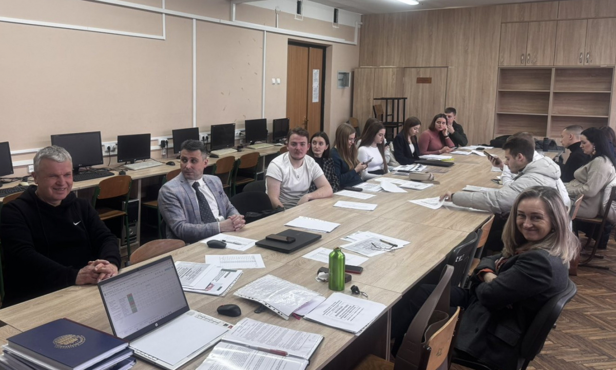 Фото із захисту робіт