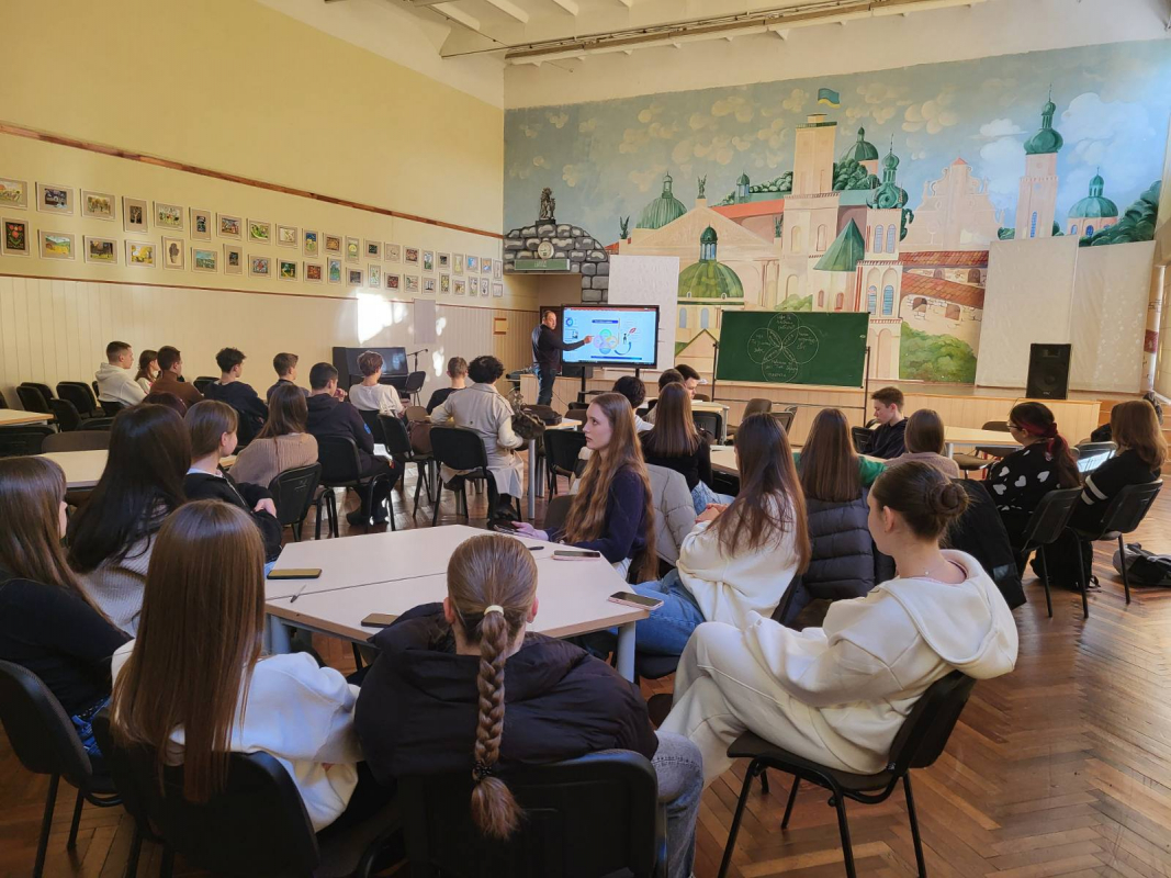 Фото з Днів Політехніки в ліцеї