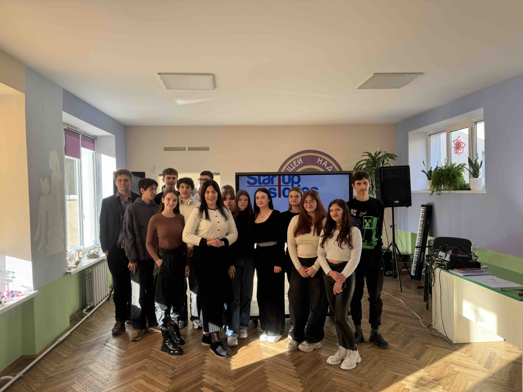 Фото з Днів Політехніки в ліцеї