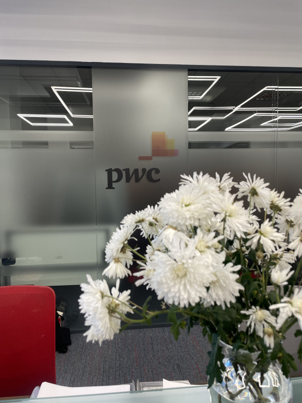 Фото з відвідин компанії