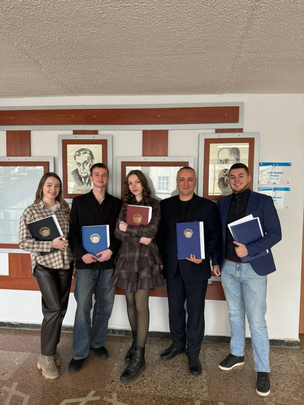 Фото із захисту робіт