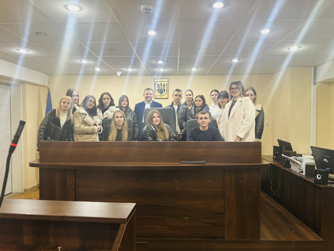 Фото з відвідин суду